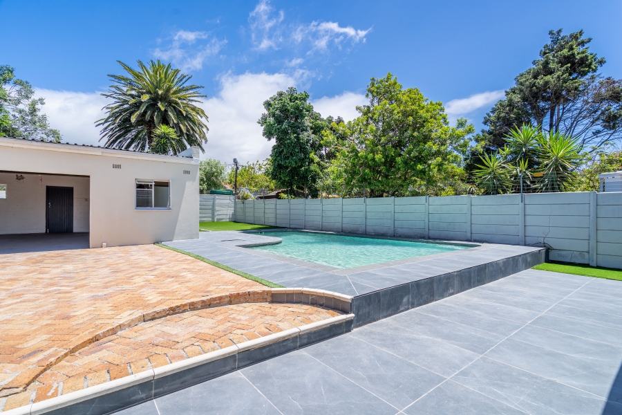 3 Bedroom Property for Sale in Rondebosch Park Estate Western Cape